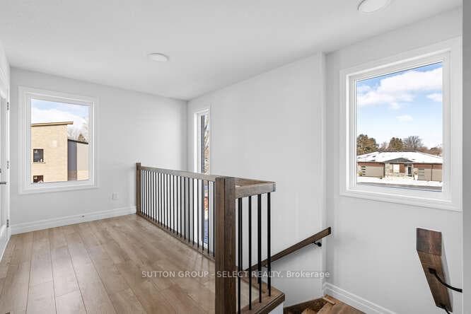 261 PITTOCK PARK Road Unit 13 photo 11