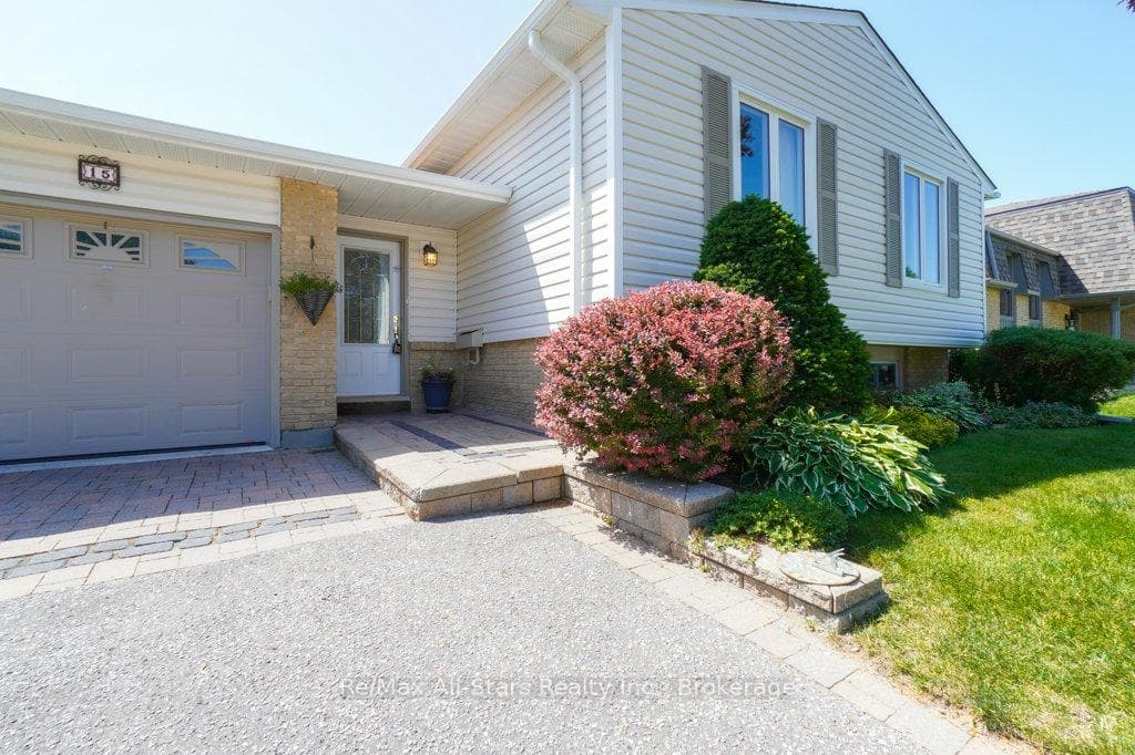 15 Edwin Street photo 38