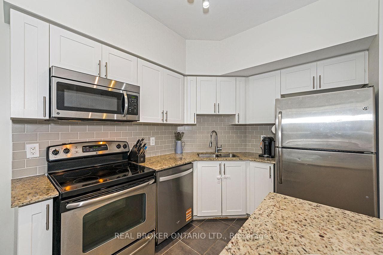 1940 Ironstone Drive Unit 403 photo 3