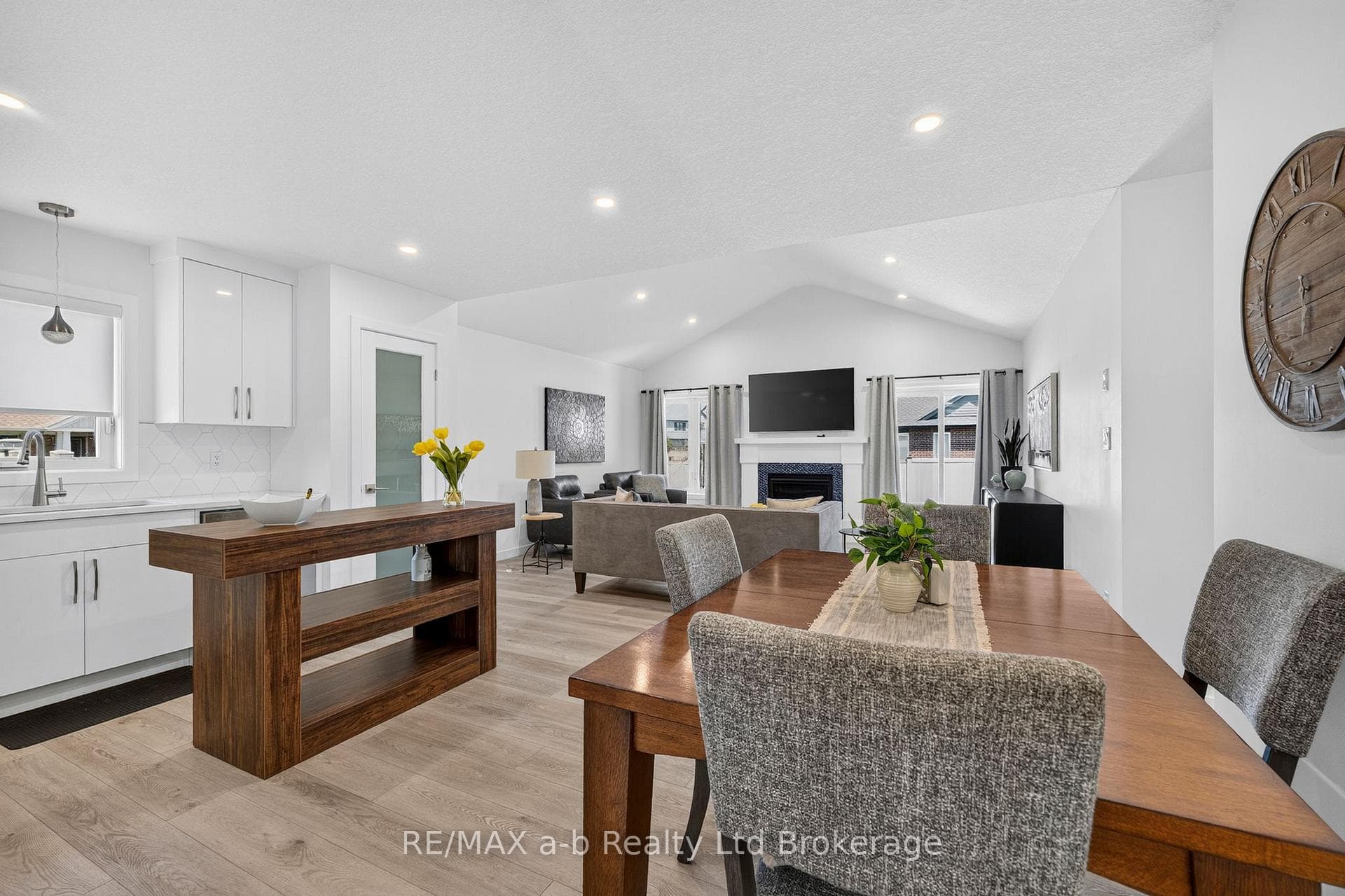 268 Wilson Avenue photo 11