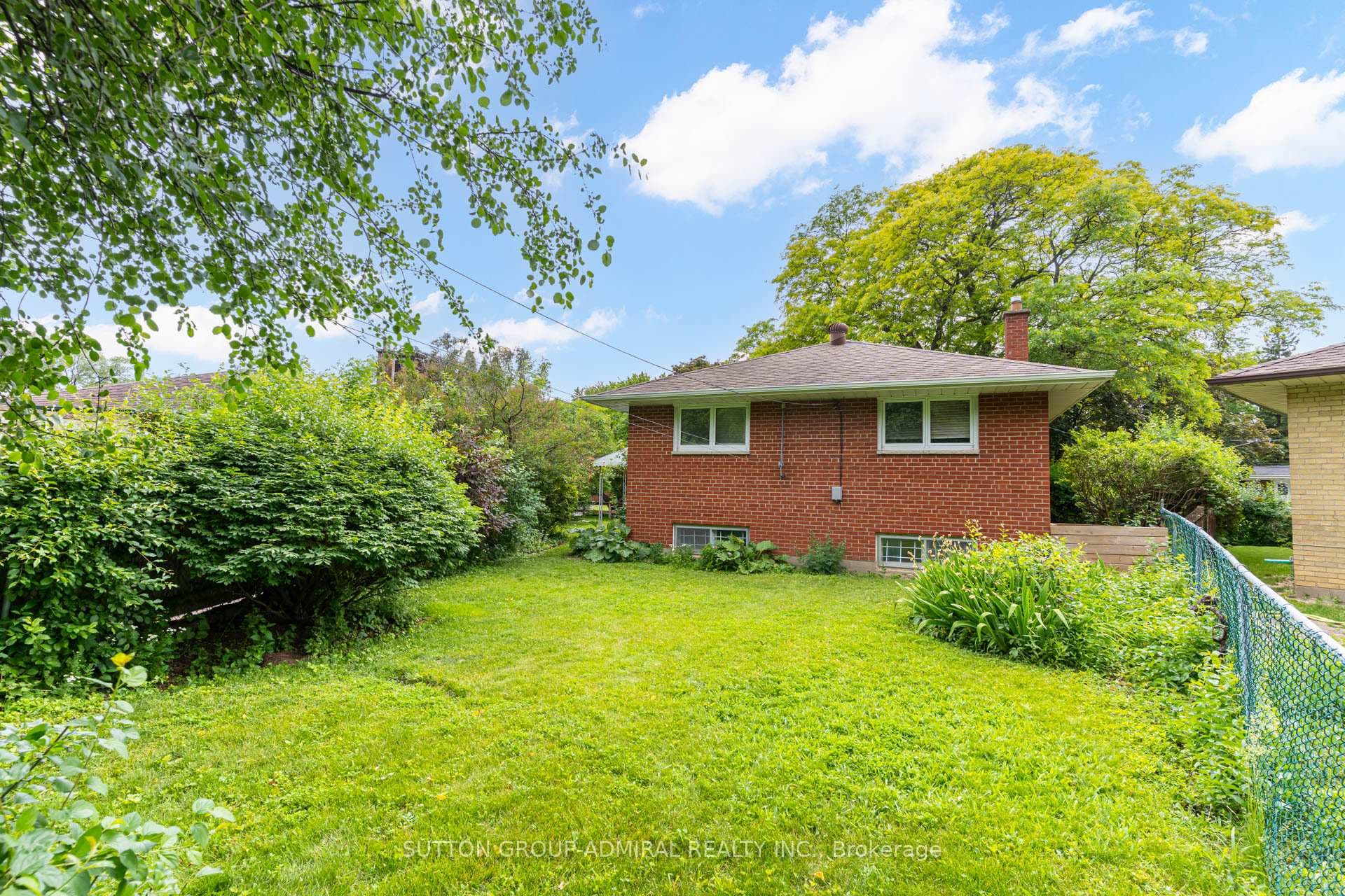 72 Cornerbrook Drive photo 30