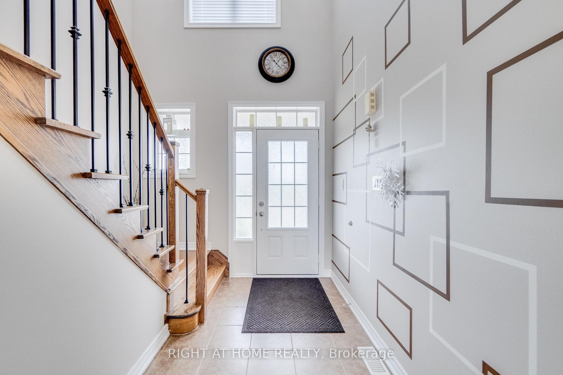 14096 Danby Road photo 3