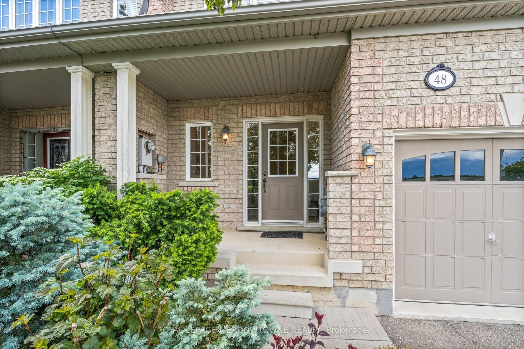 48 Goldham Way photo 3
