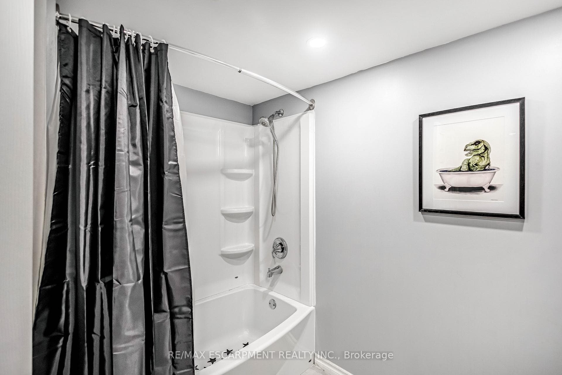 5 Carrington Court photo 34