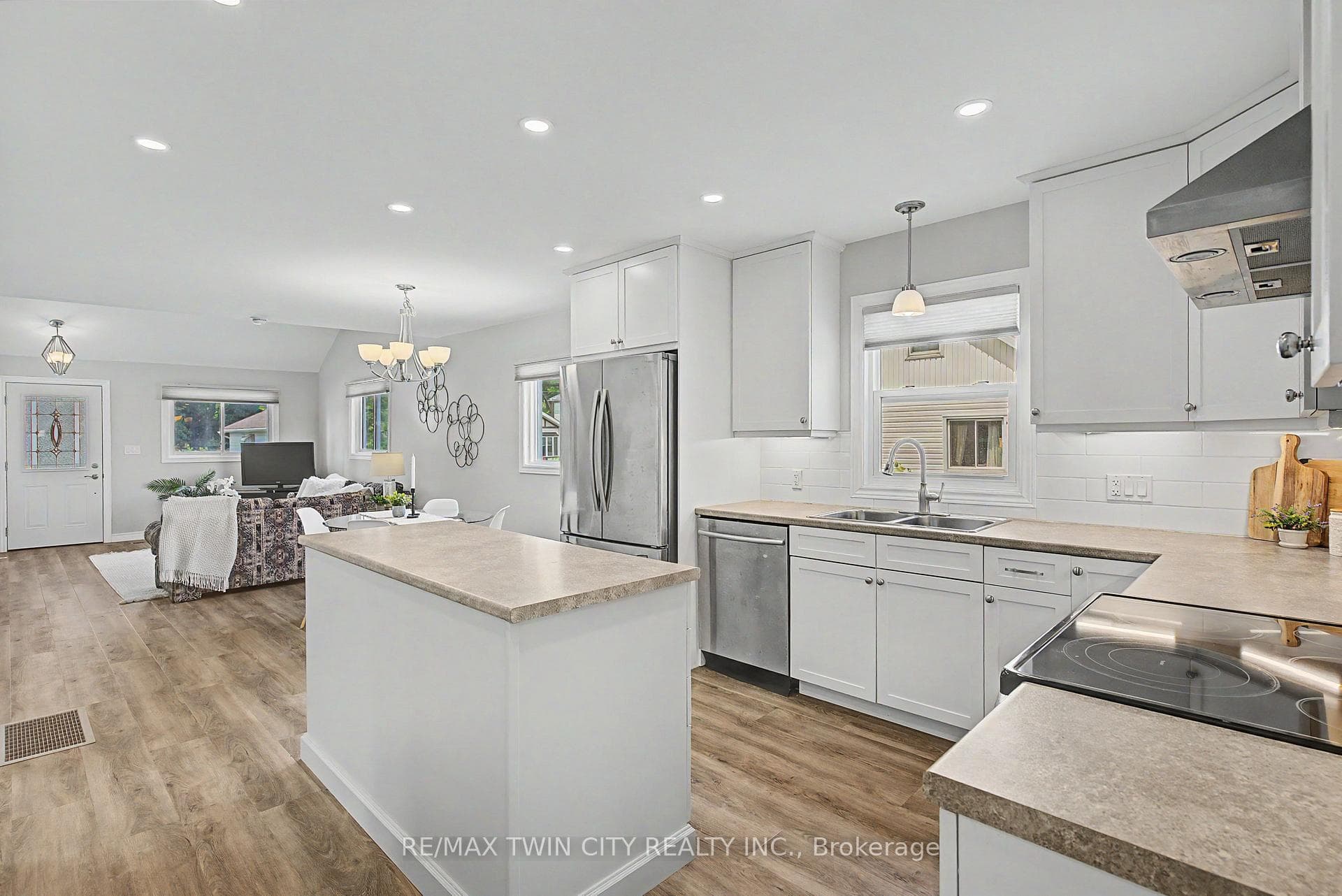 61 Maud Street photo 5