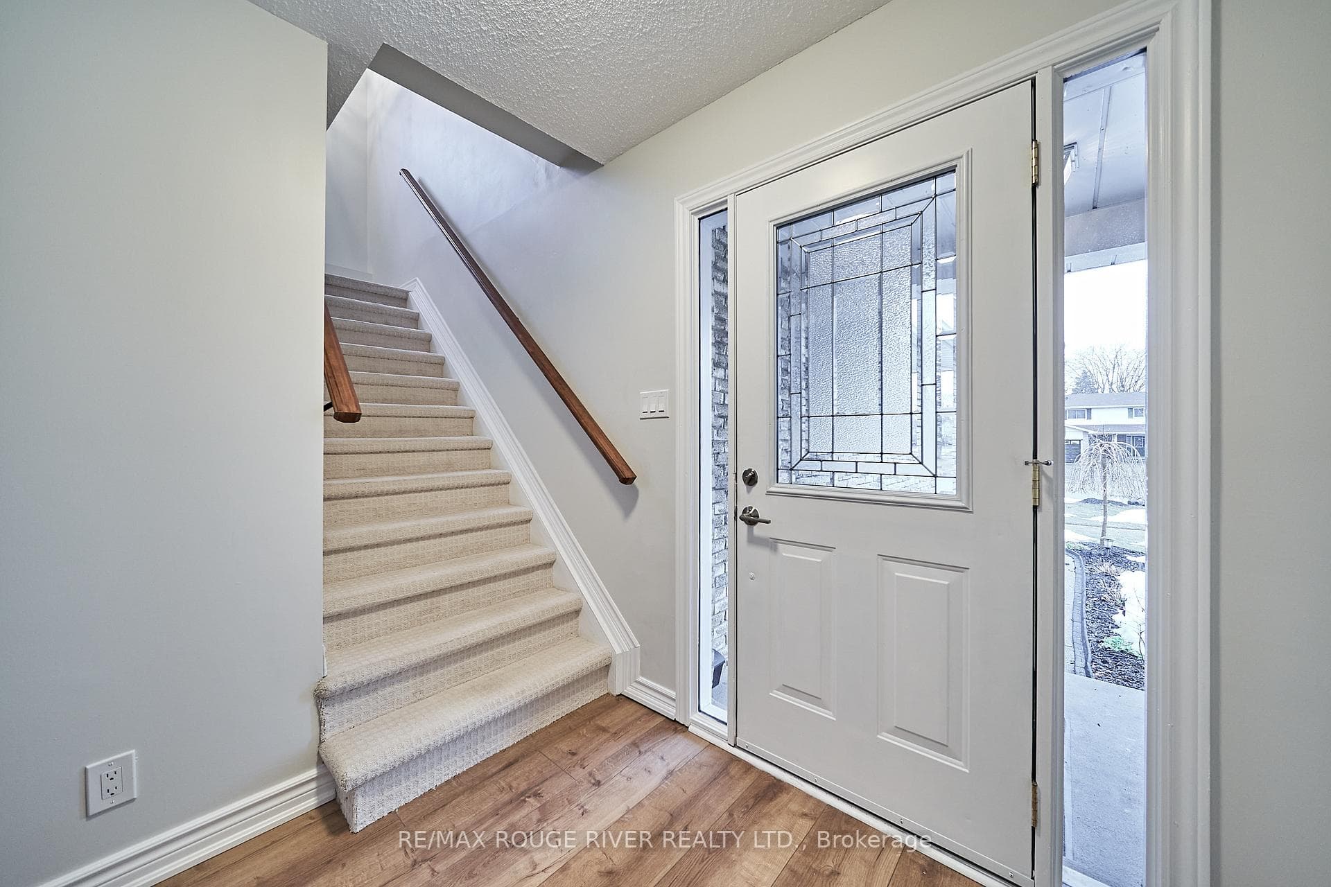 632 Balsam Crescent photo 3