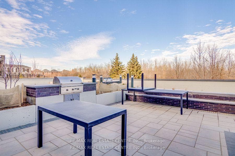 225 Veterans Drive Unit 311 photo 20
