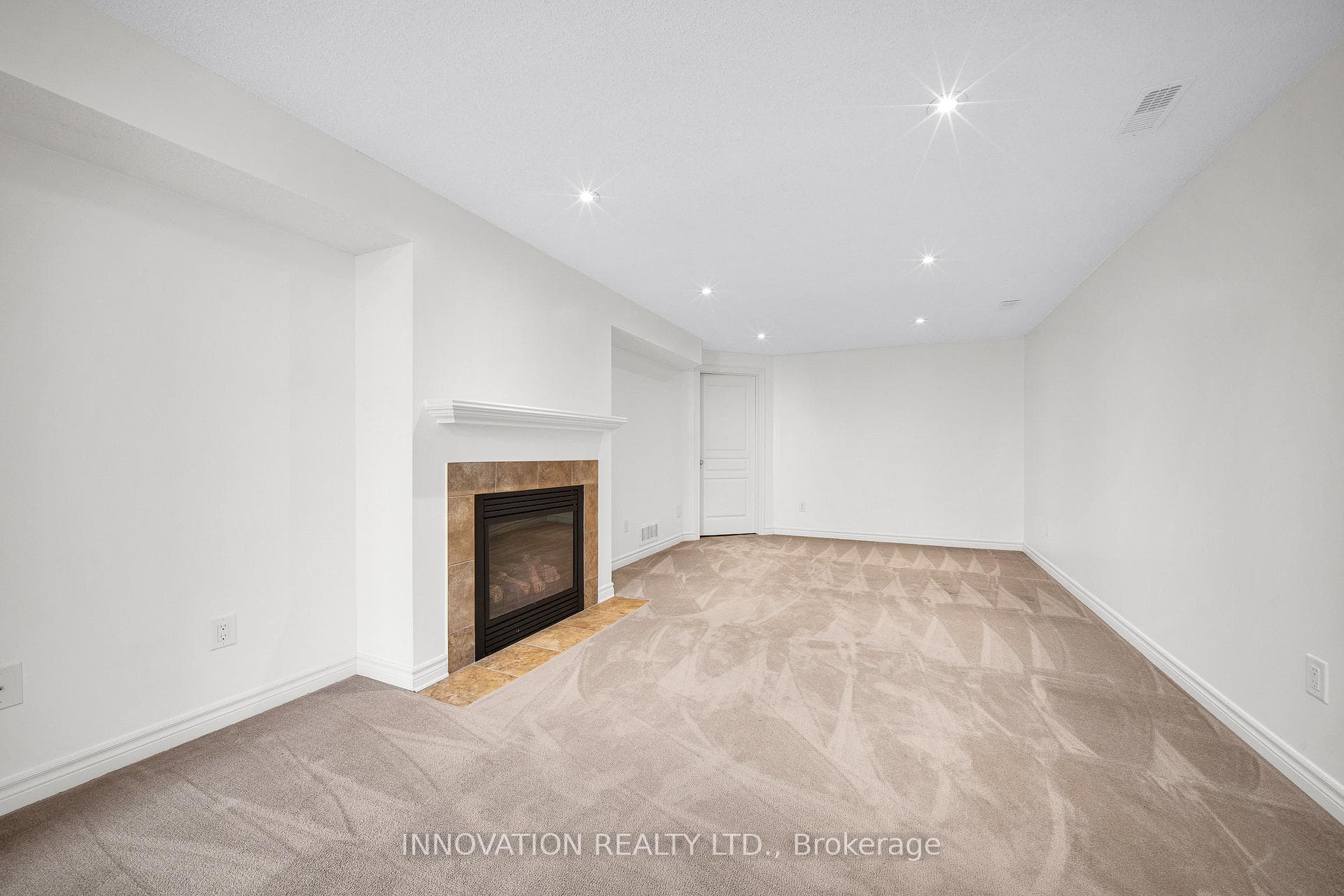 956 Fletcher Circle photo 34