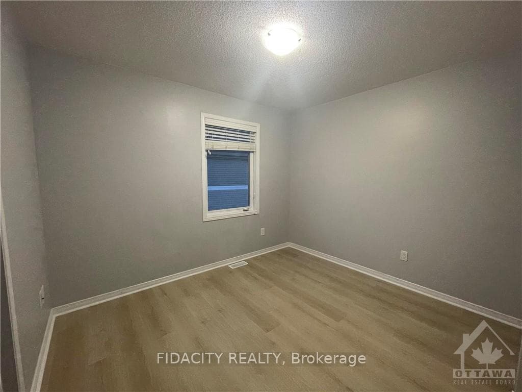 113 CAMDEN photo 9