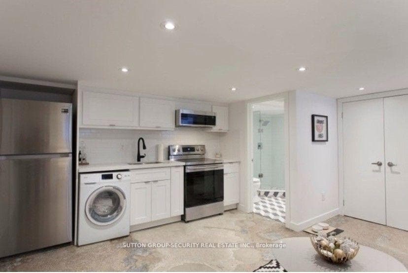 49 Wineva Avenue photo 4