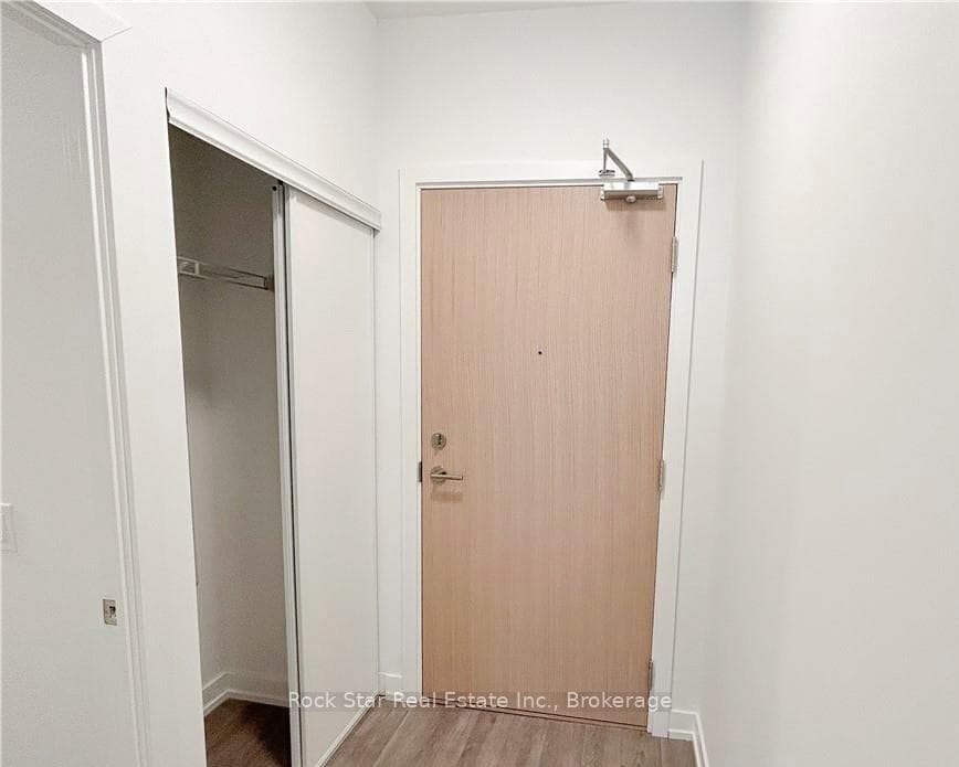 1195 THE QUEENSWAY N/A Unit 418 photo 10