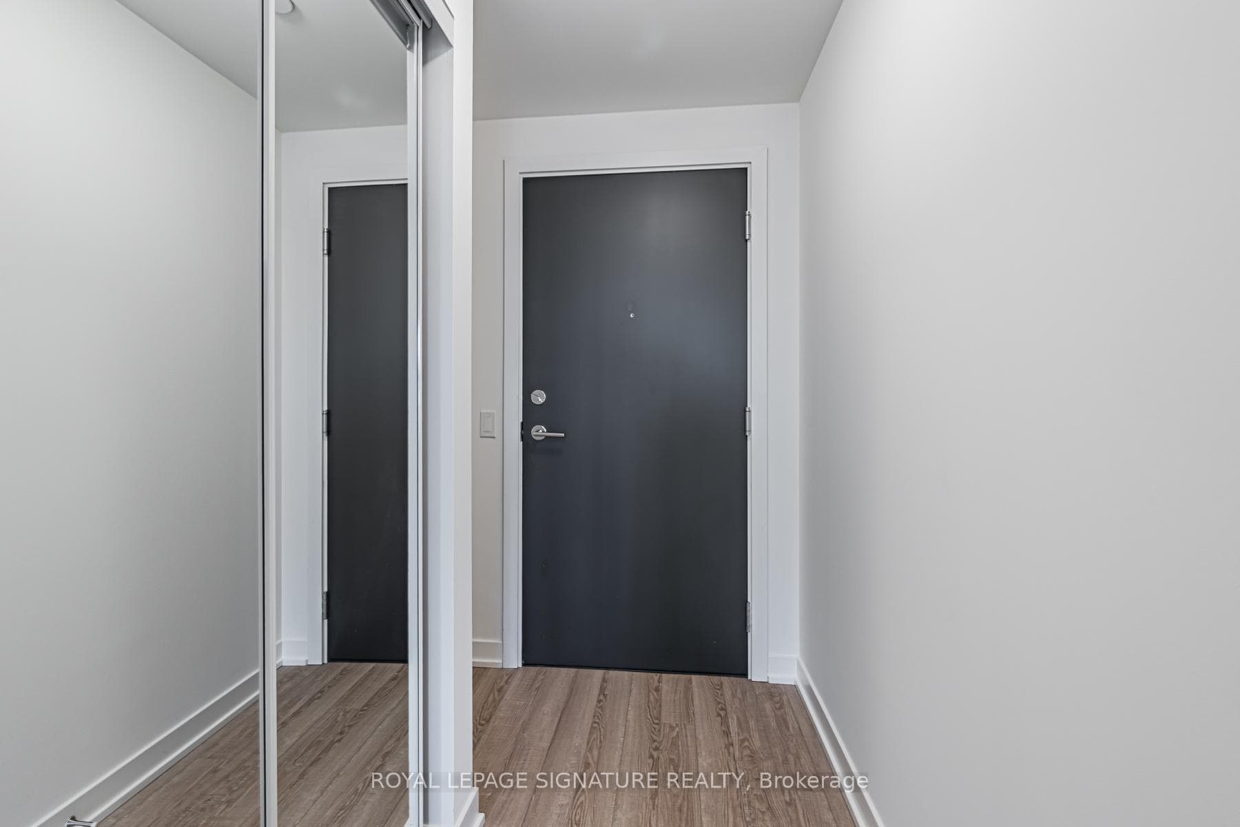 250 Lawrence Avenue Unit 609 photo 6