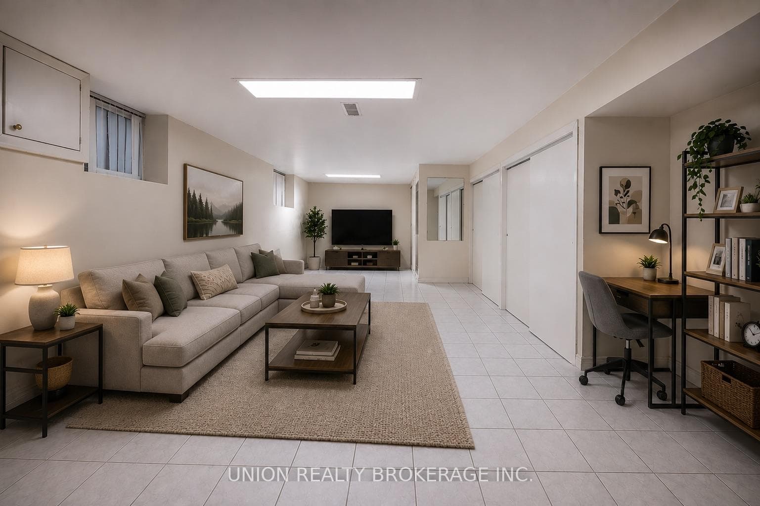 627 Bathurst Street photo 39