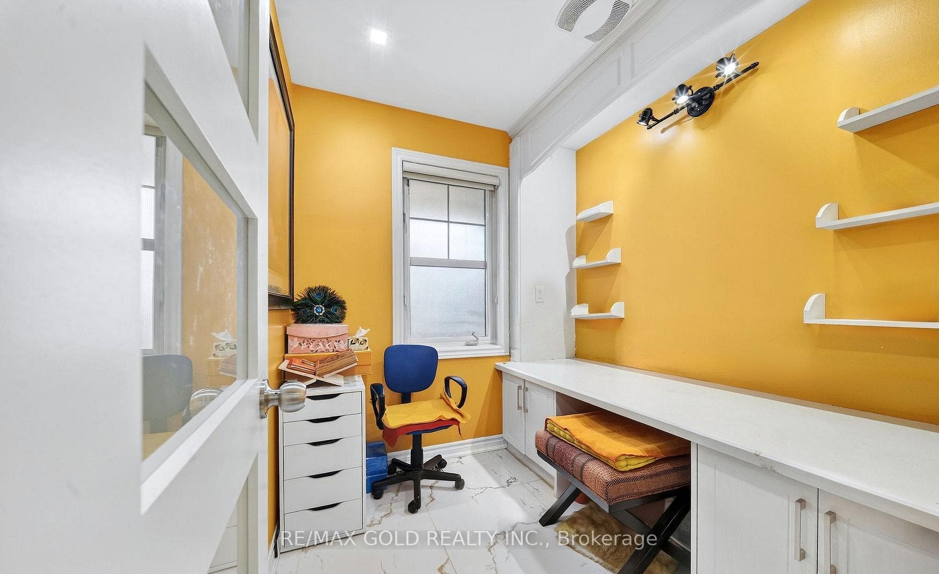 161 Shephard Avenue photo 10