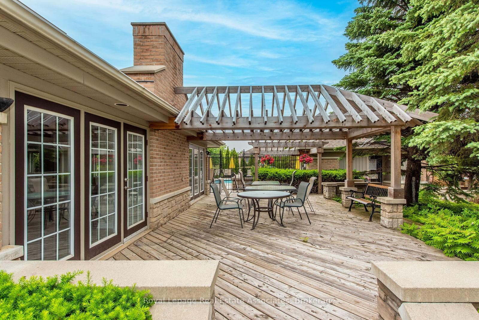 5480 Glen Erin Drive Unit 94 photo 43