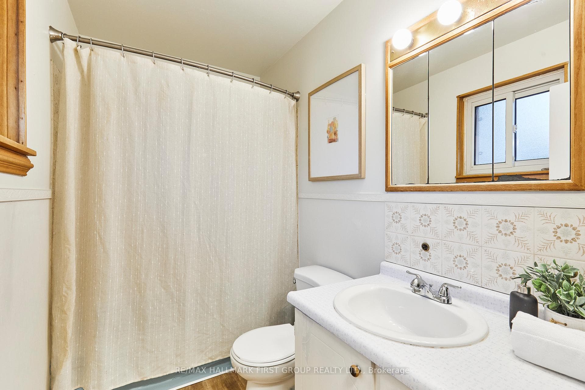 856 Vicki Drive photo 27