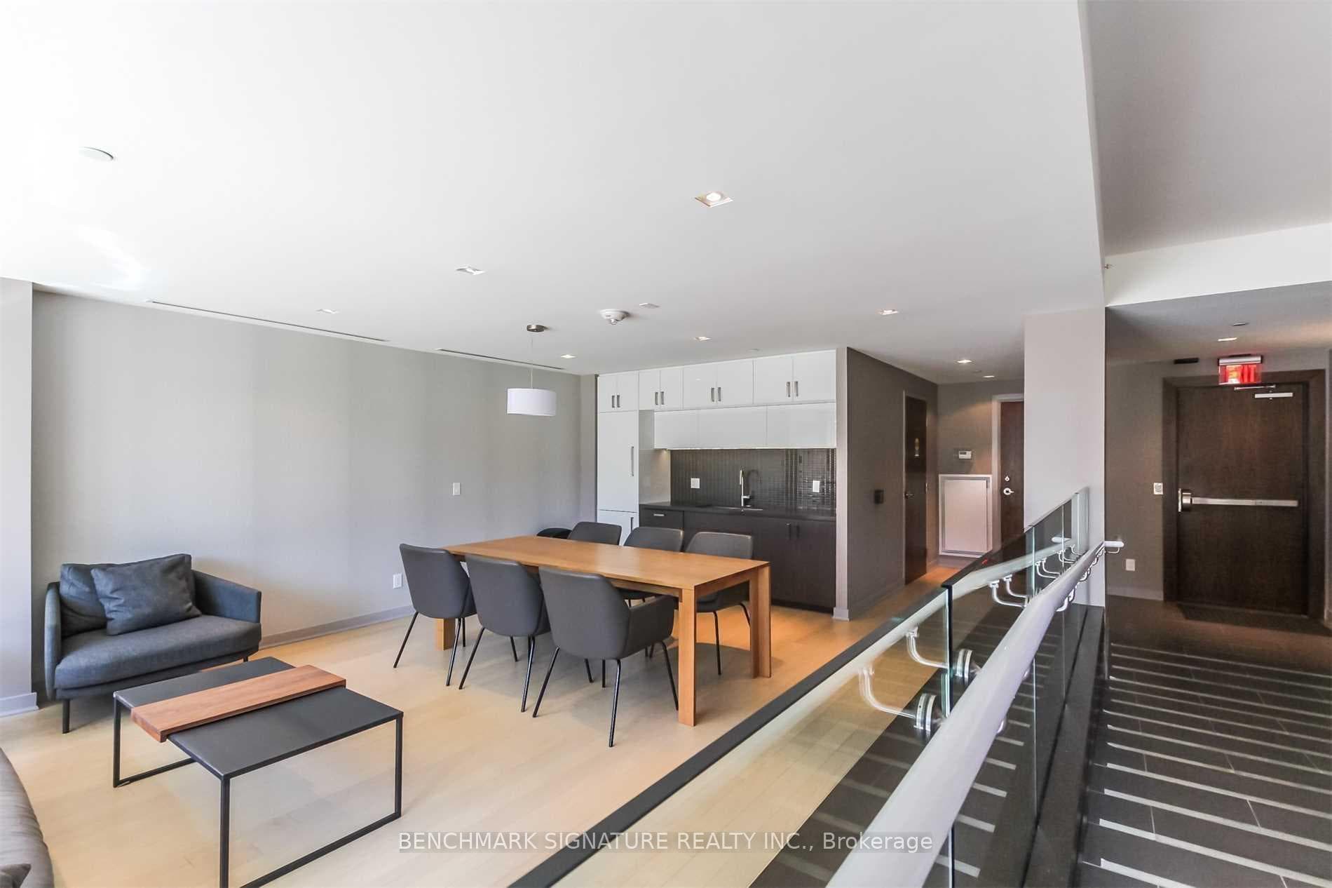 8 Mercer Street Unit 1310 photo 16