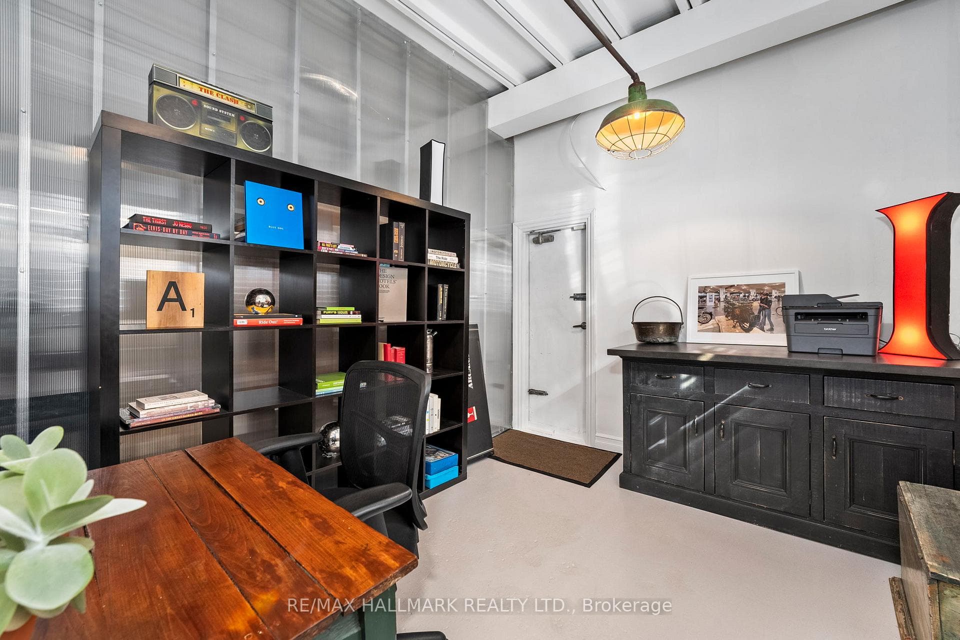 2B Minto Street Unit Loft 2 photo 31