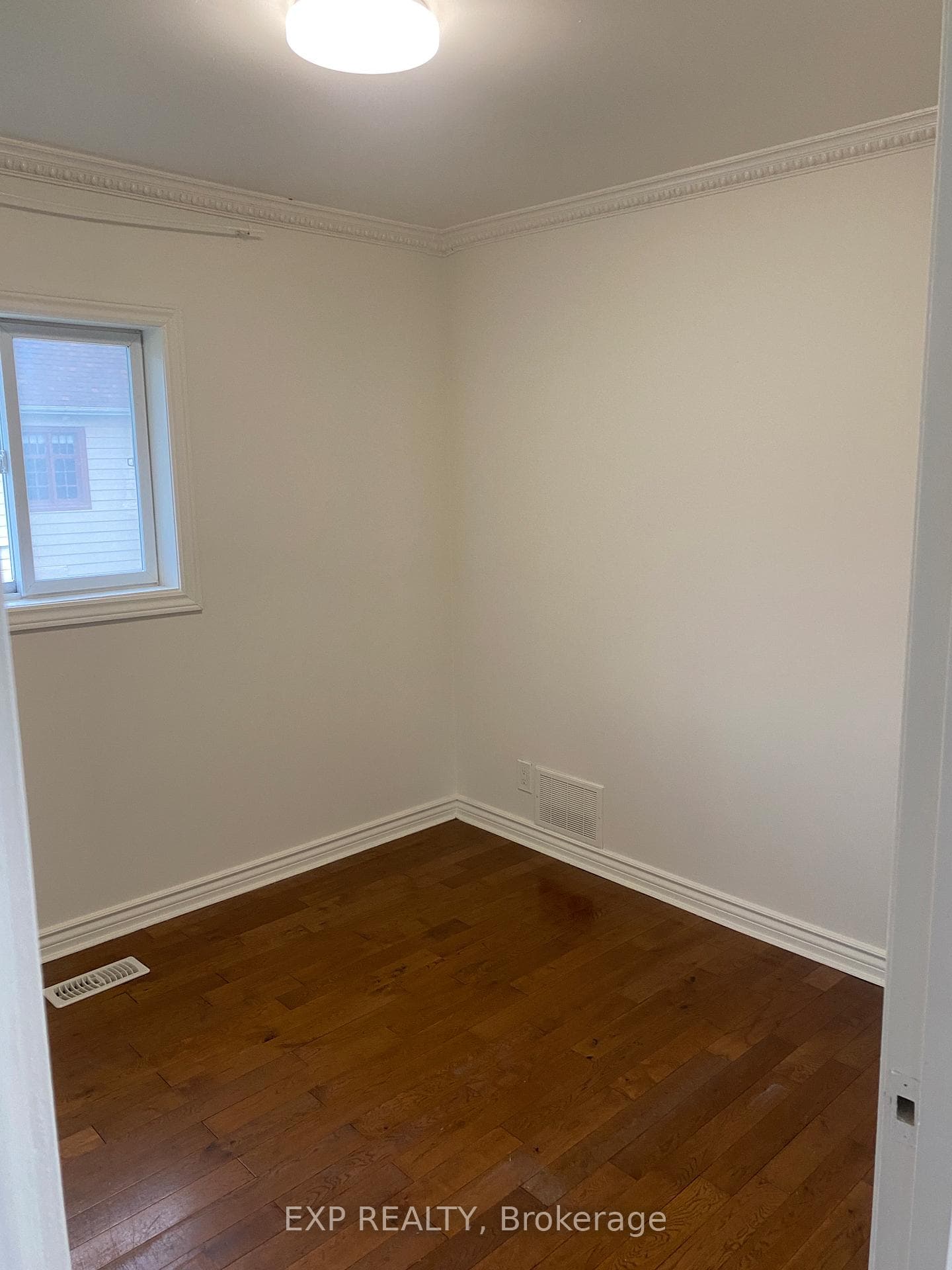 70 Humber Boulevard photo 13