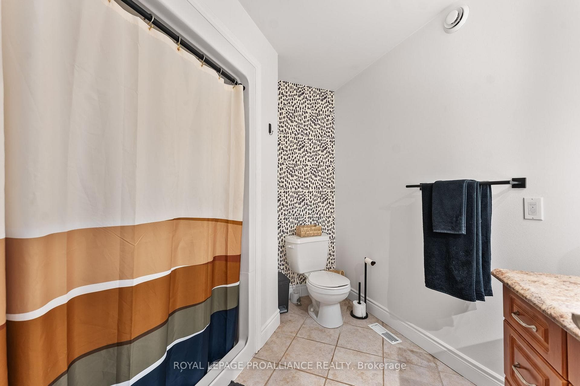 10 Cooper Court photo 18