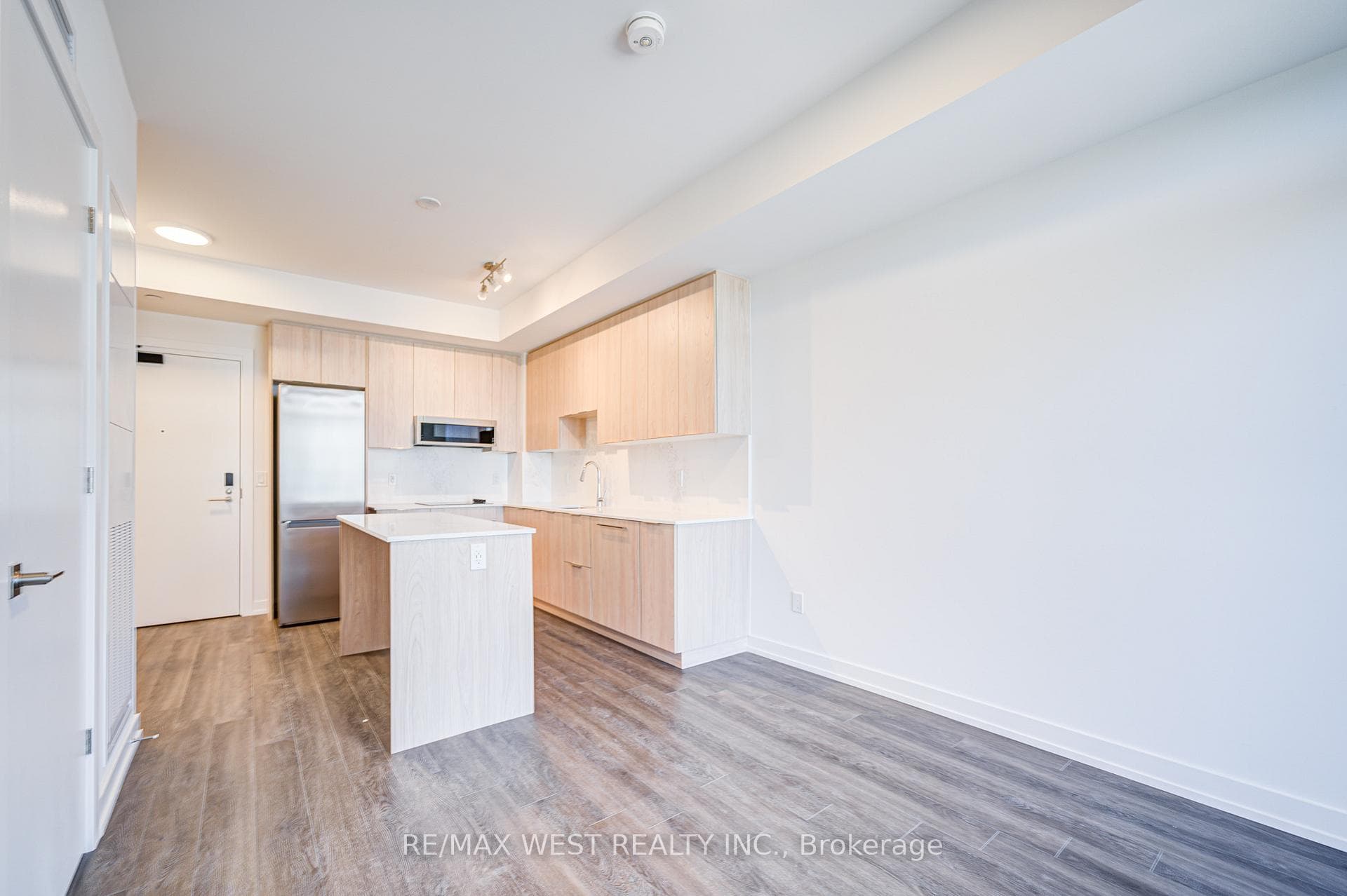 2501 Saw Whet Boulevard Unit 551 photo 25