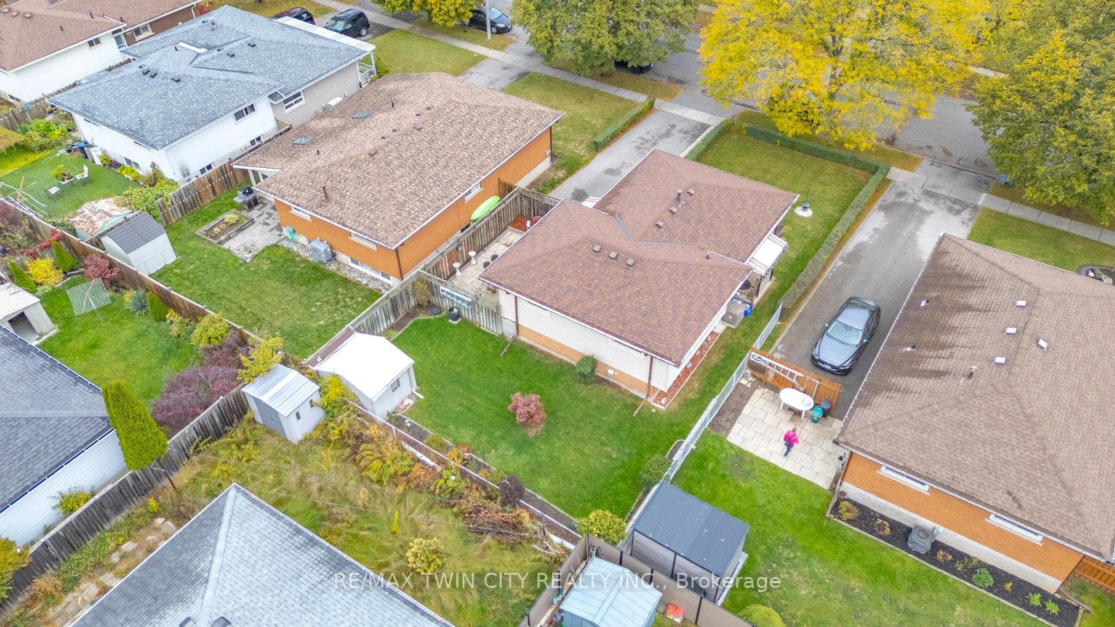42 Palm Crescent photo 38