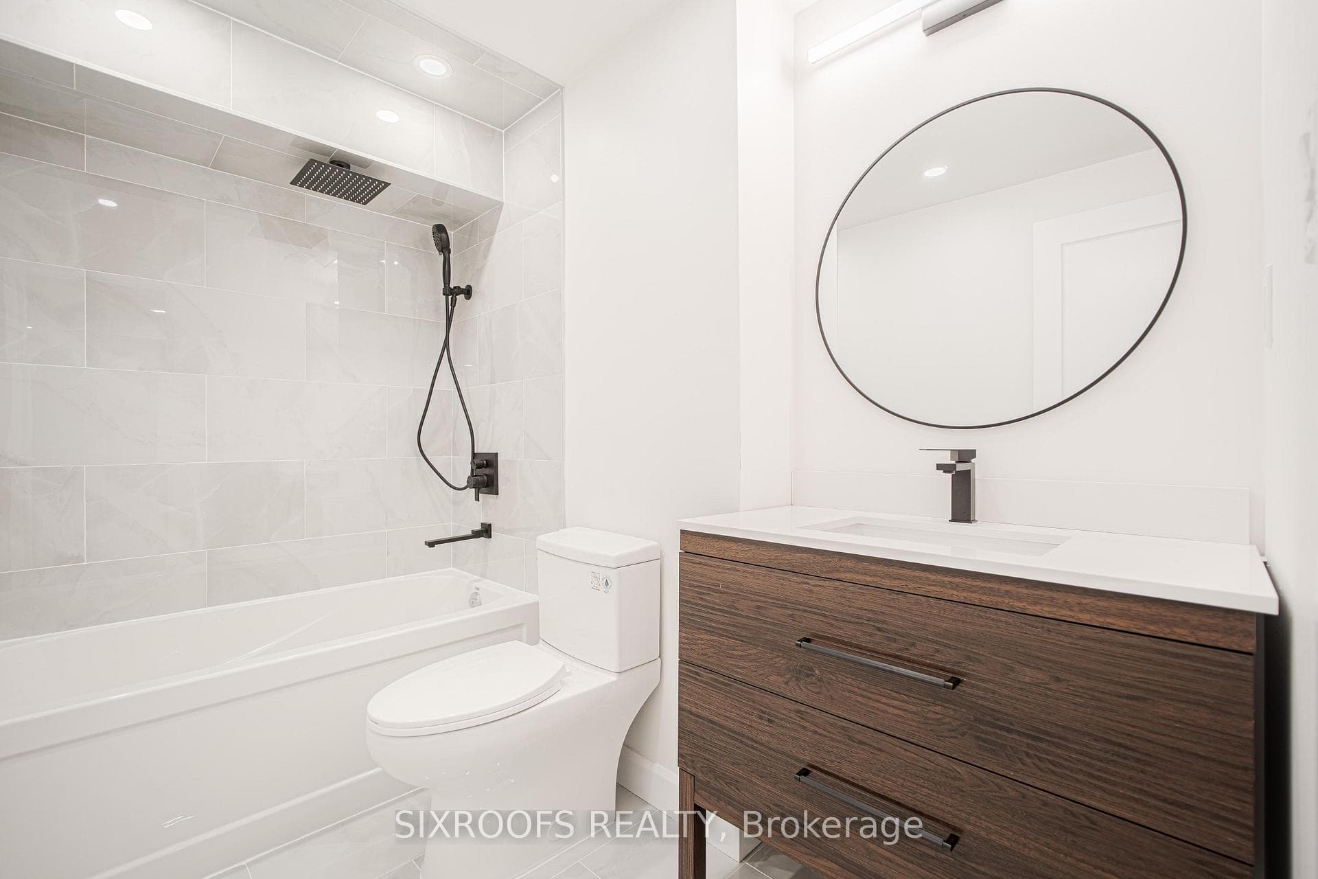 23 San Vito Drive Unit Lower photo 7