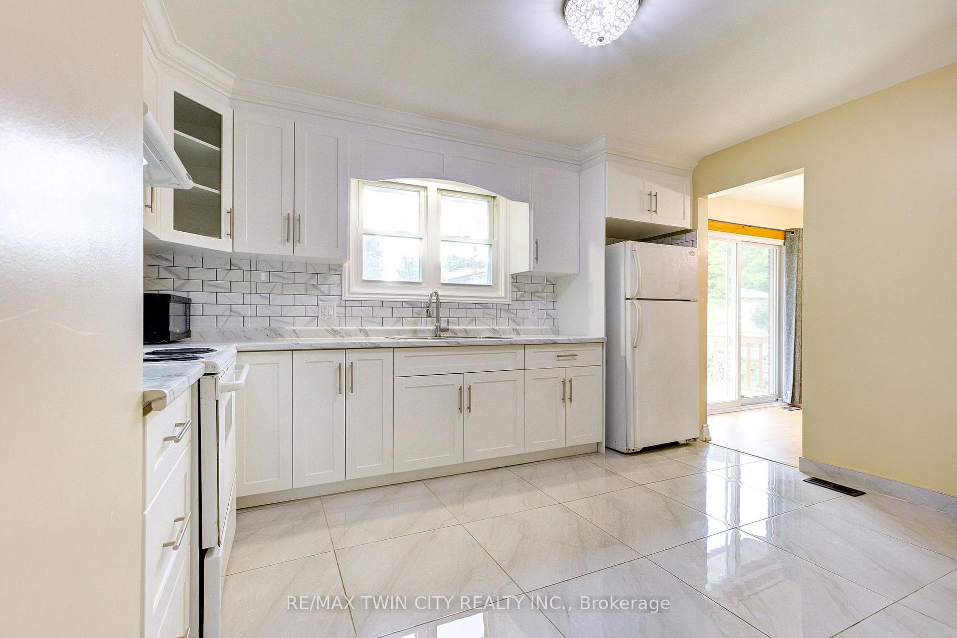 613 Glen Forrest Boulevard photo 10