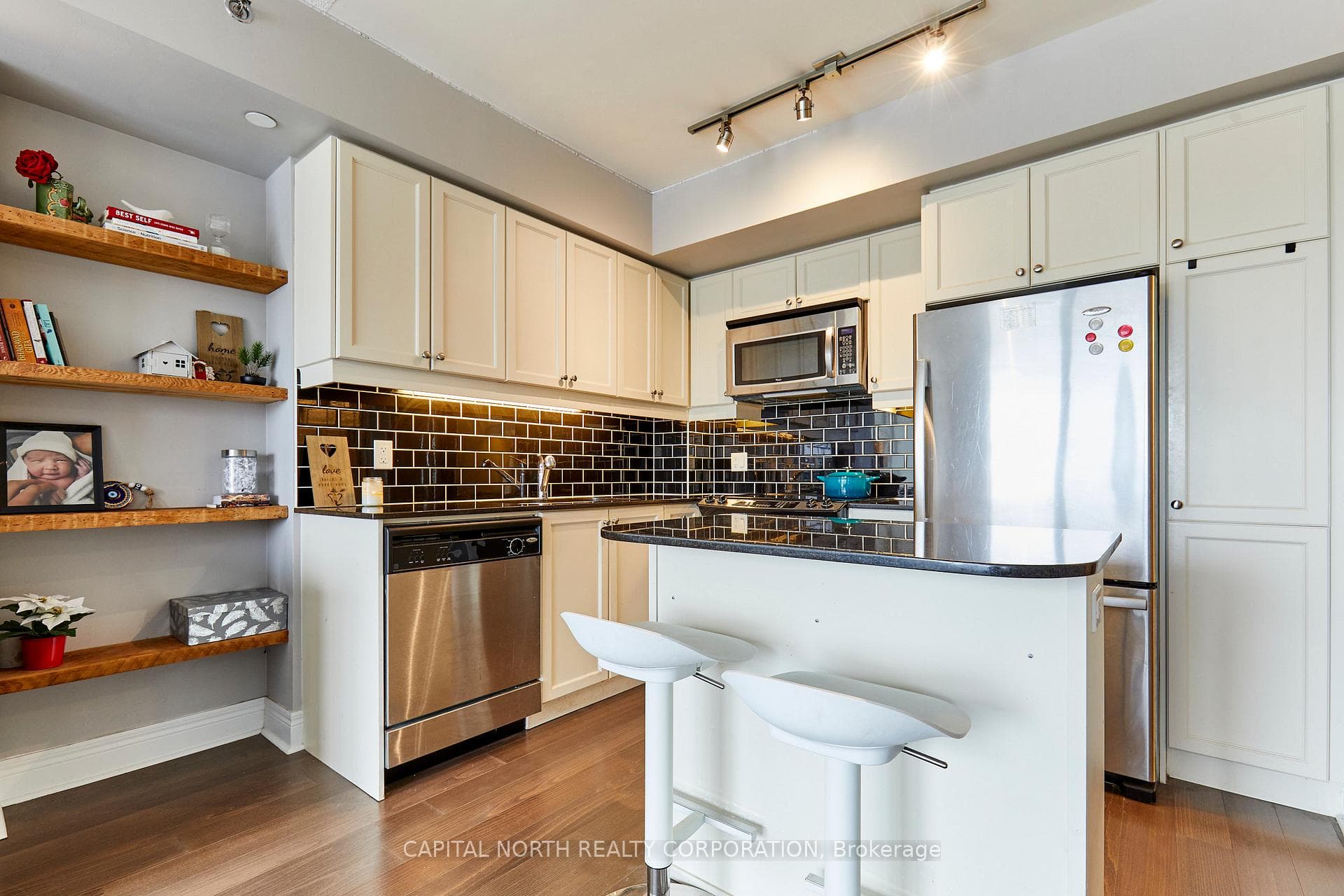 701 Sheppard Avenue Unit 313 photo 12