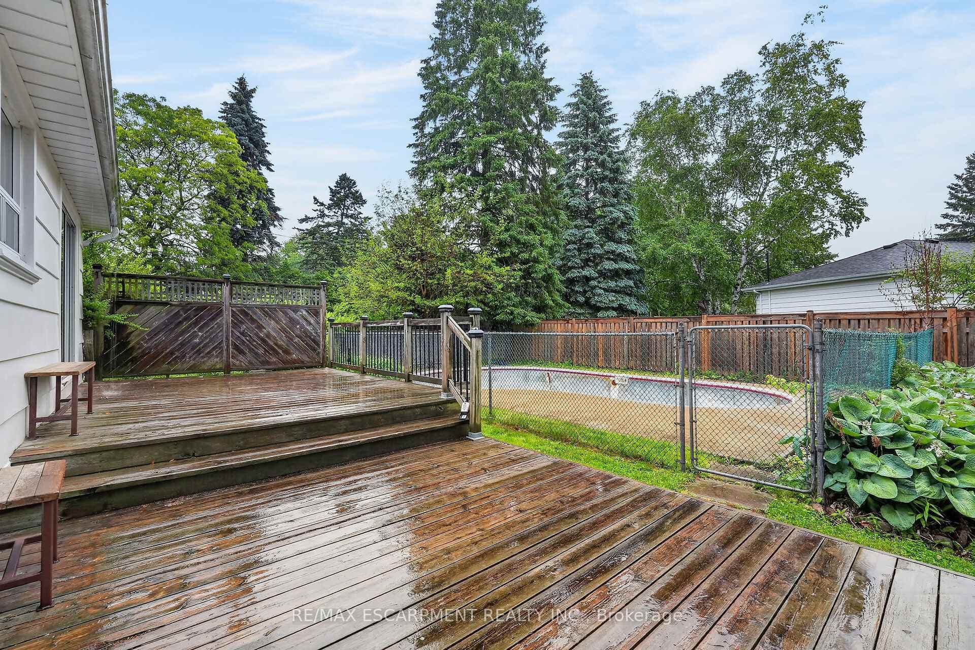 219 Fiddler's Green Road photo 34