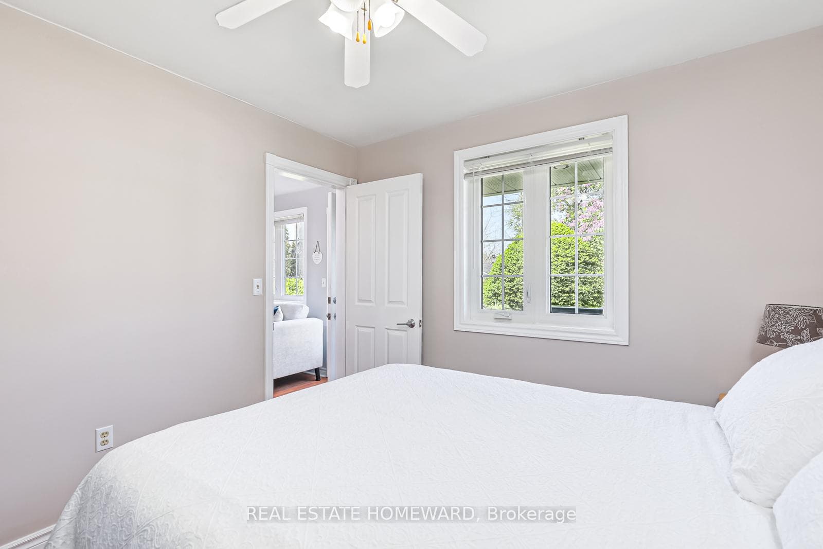 346 Peel Street Unit 3 photo 17