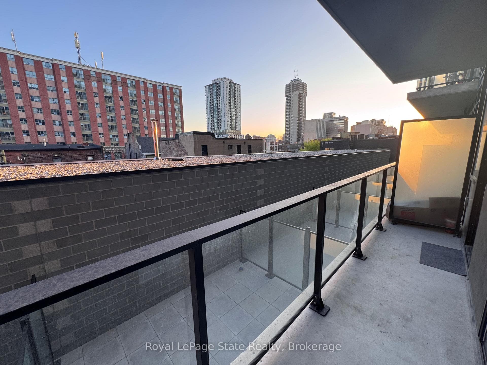 1 Jarvis Street Unit 401 photo 6
