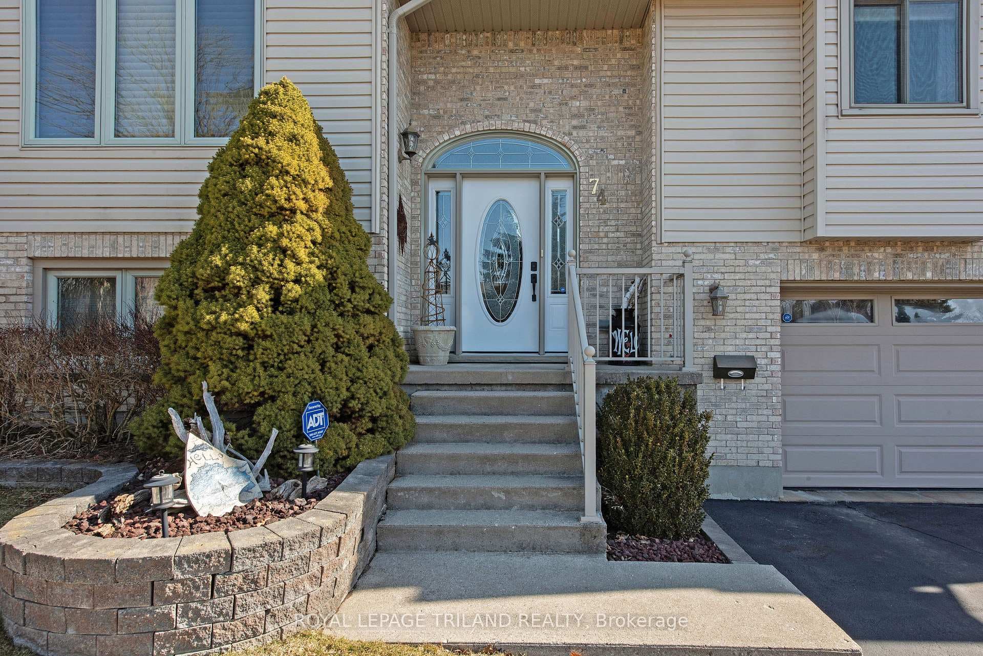 74 Village Gate Drive photo 4