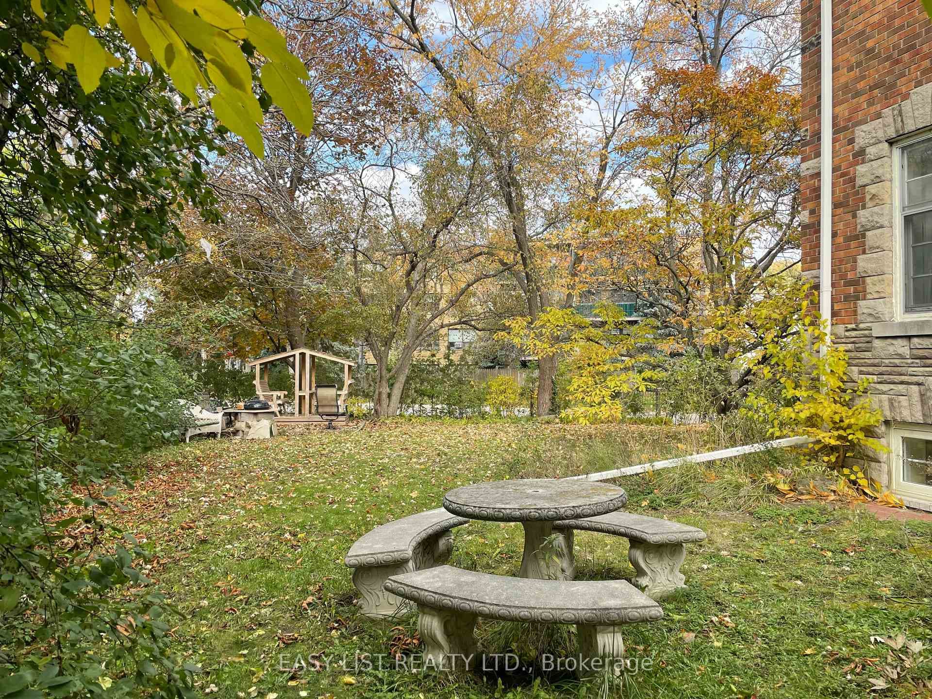 205 Ridley Boulevard photo 13
