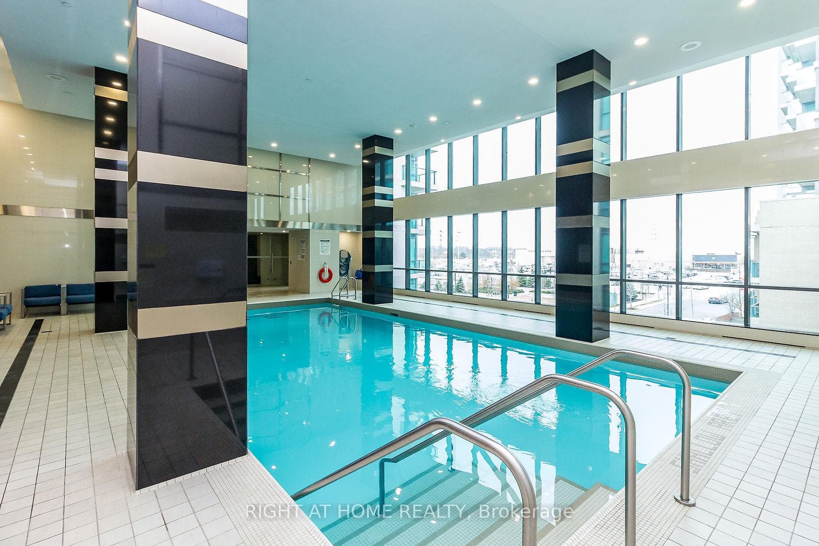 215 Sherway Gardens Road Unit 2805 photo 12