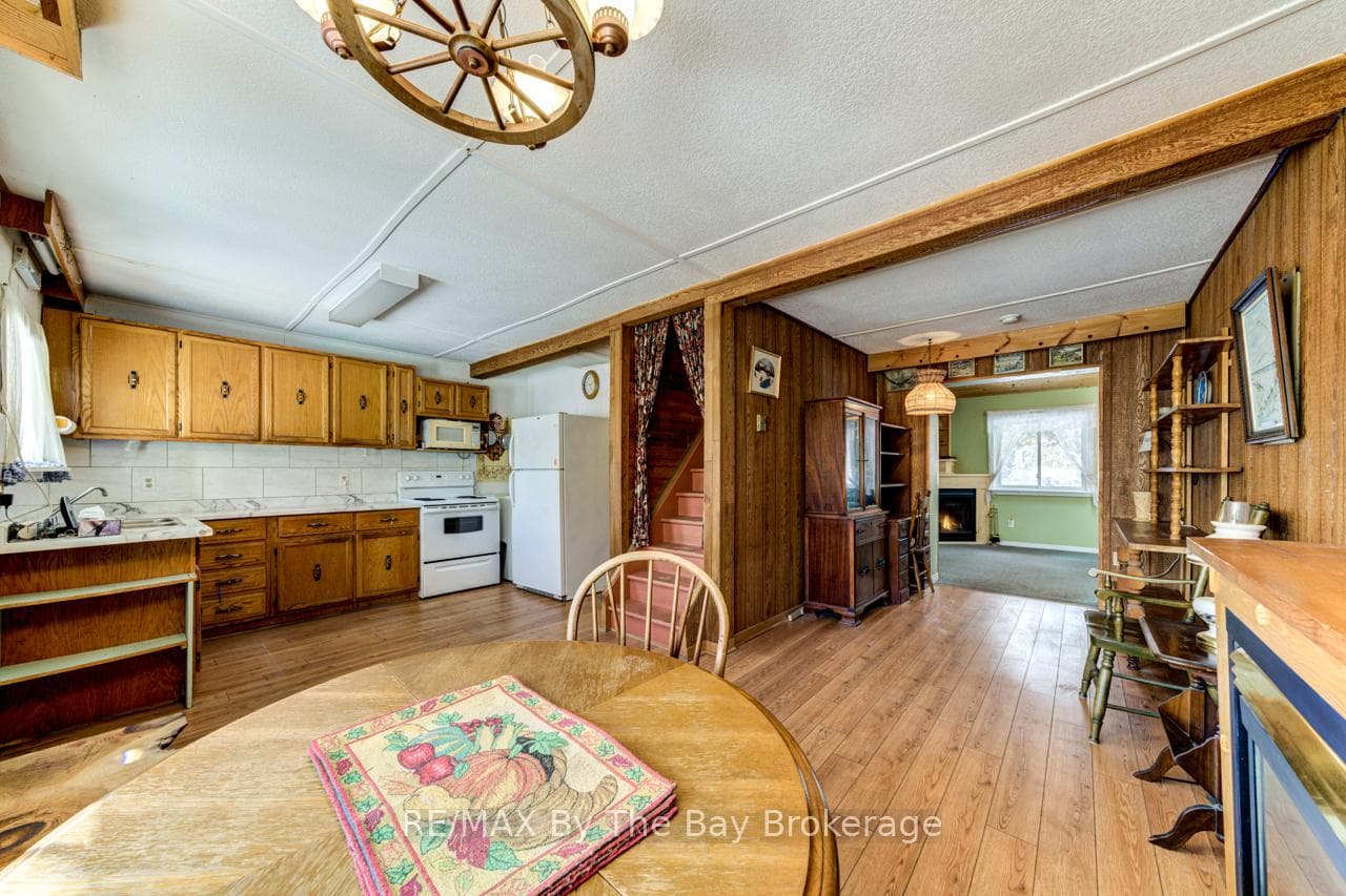 650 River Road photo 15