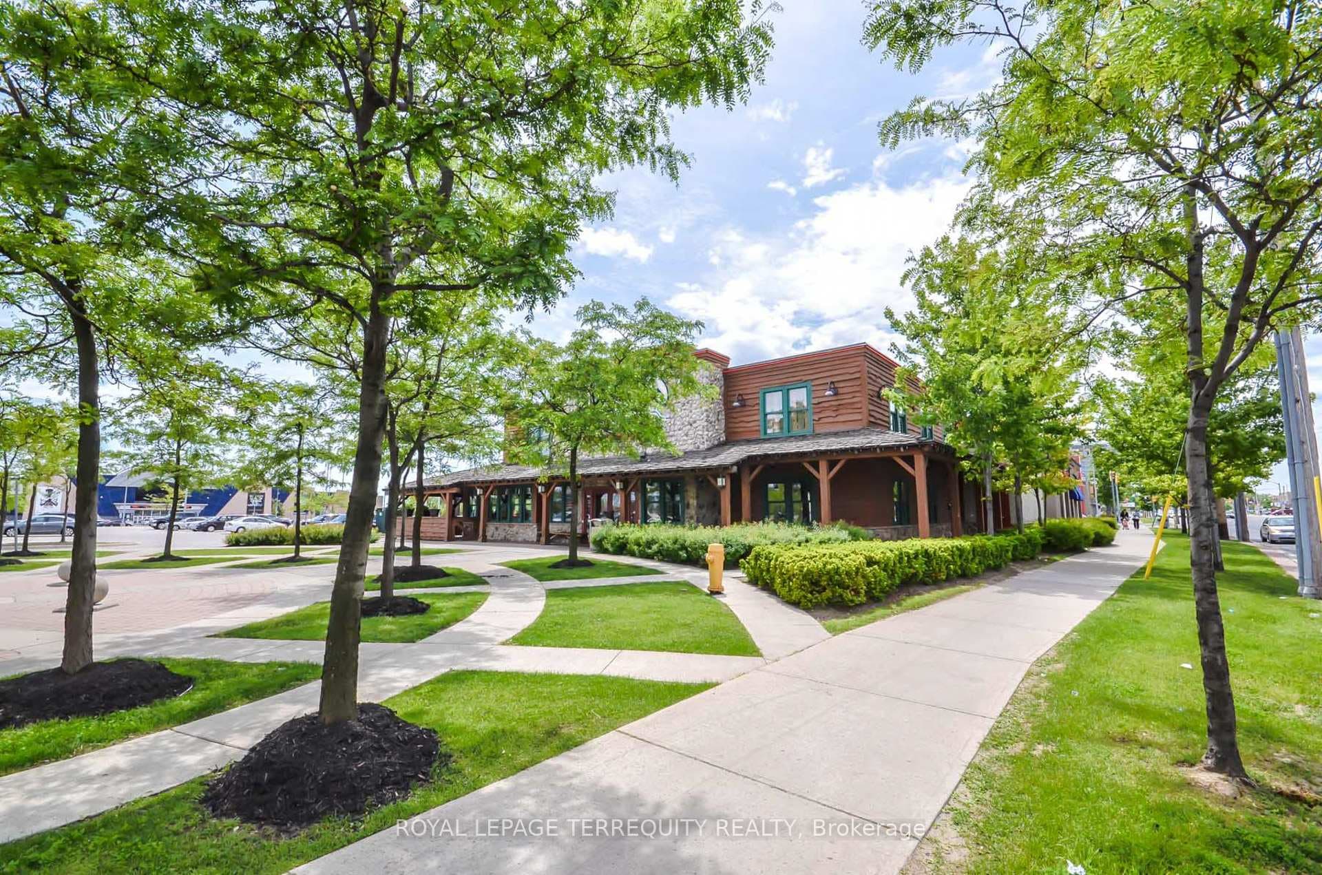 1040 The Queensway N/A Unit 705 photo 49