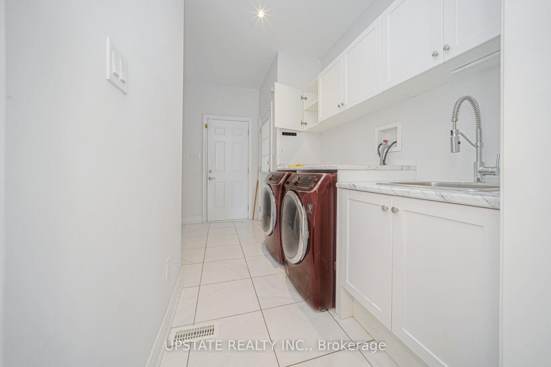11 Mistyglen Crescent photo 19