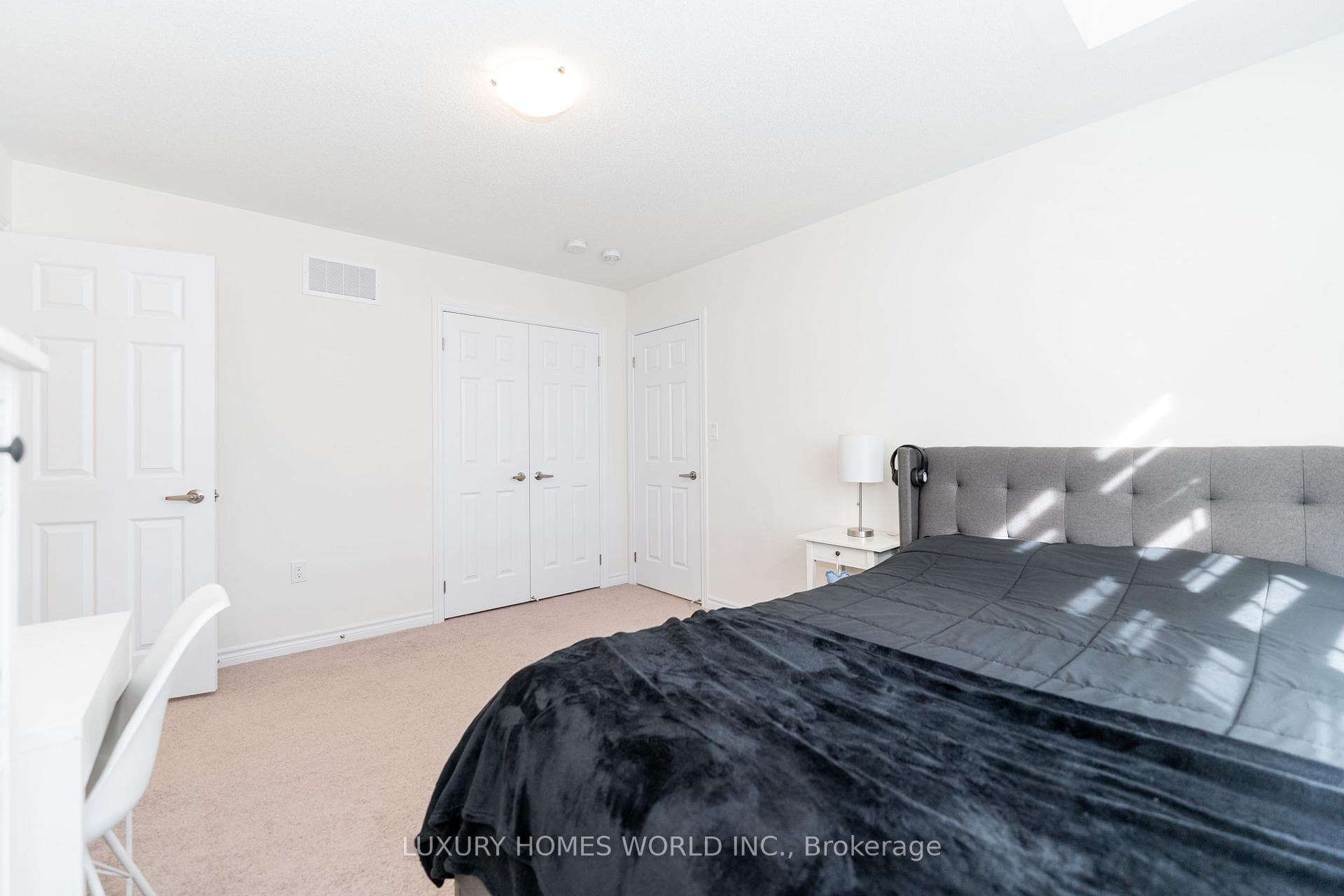 273 Fleetwood Drive photo 22