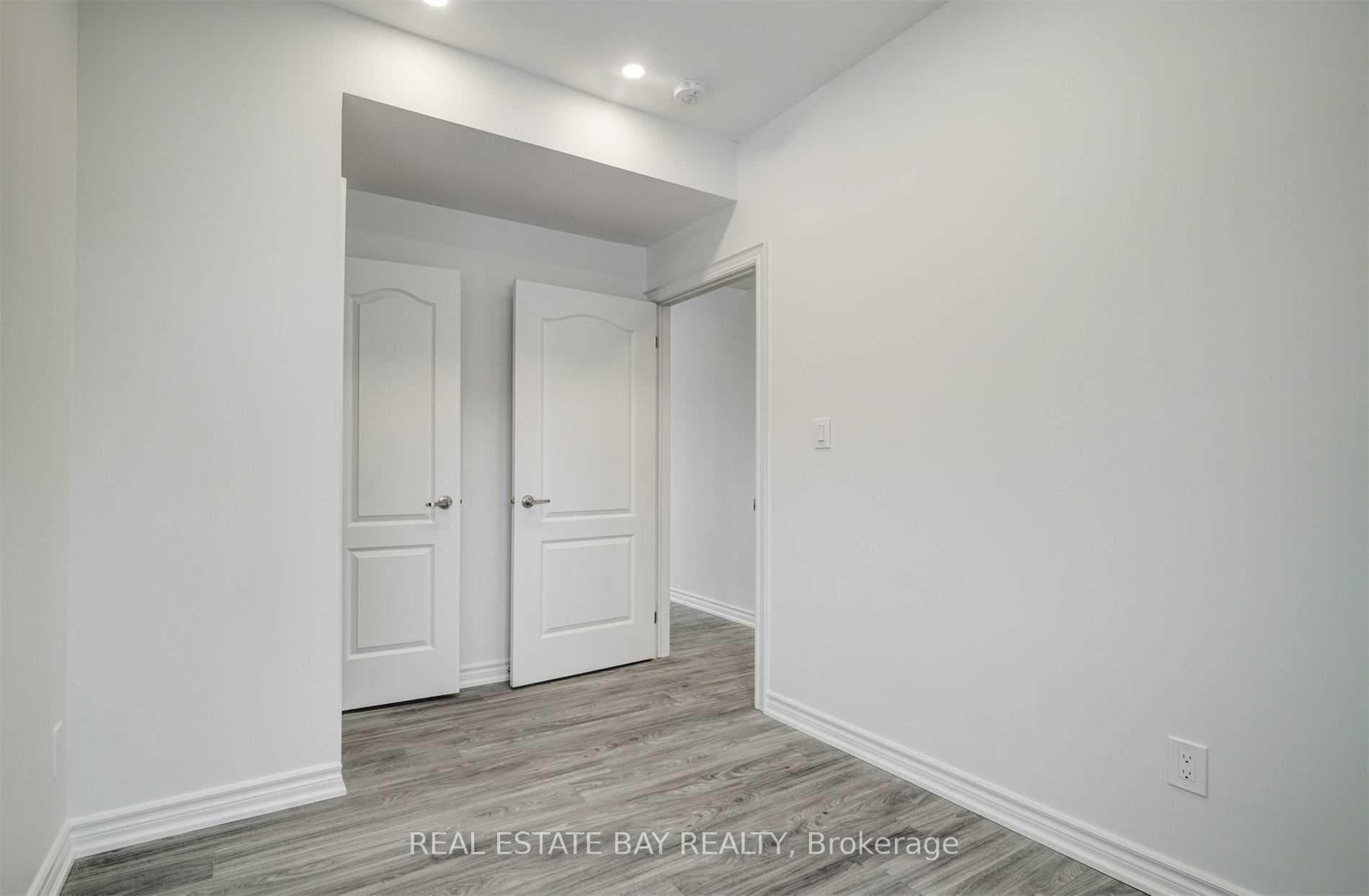 63 Scarlett Road Unit 032 photo 21