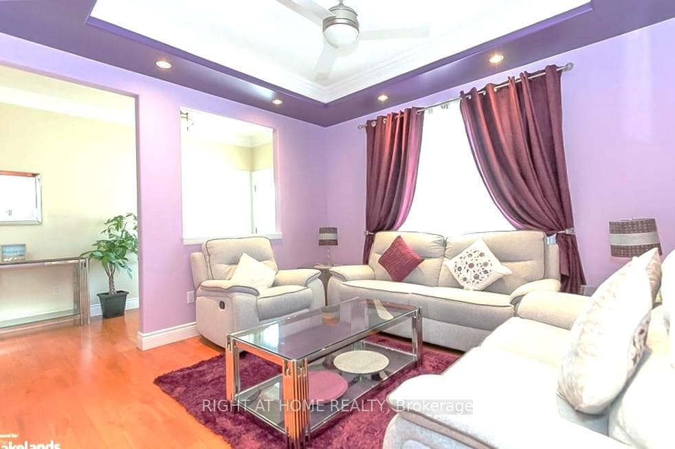 16 WASAGA SANDS Drive photo 9