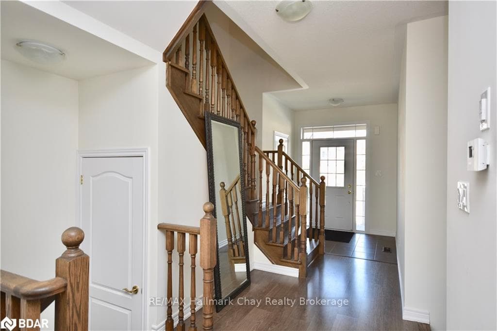 55 GREENWOOD Drive photo 9