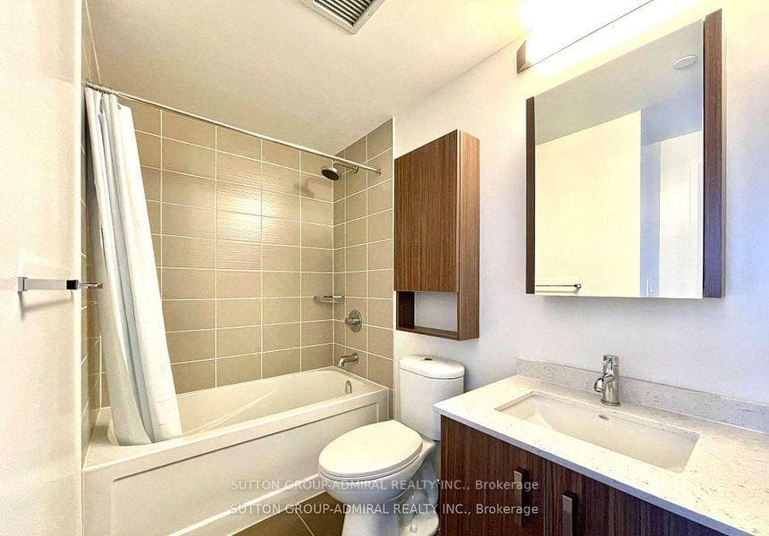 18 Uptown Drive Unit 310 photo 13