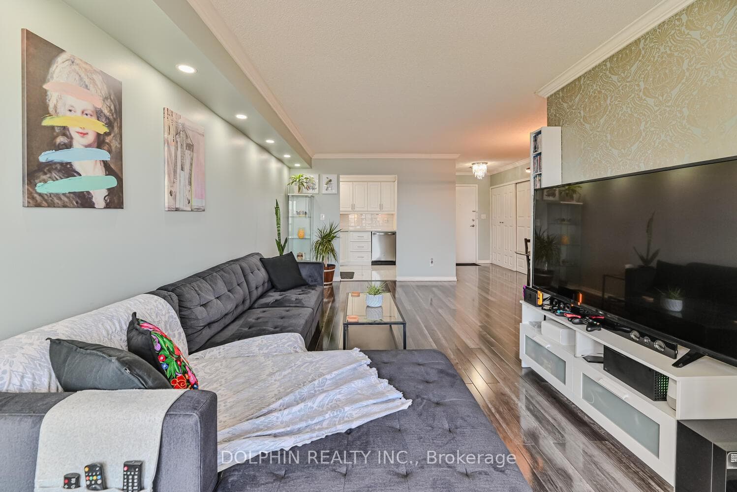 135 Hillcrest Avenue Unit 813 photo 26
