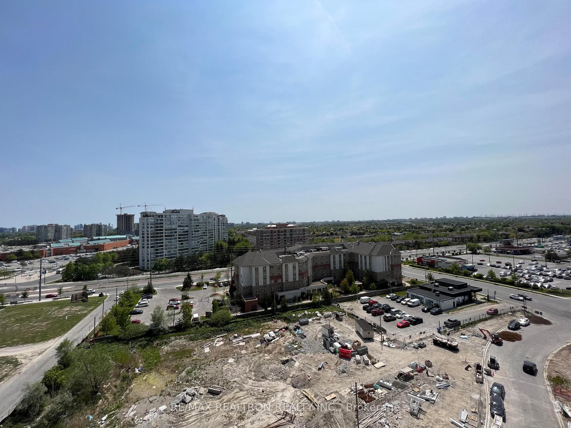 20 Gatineau Drive Unit 1105 photo 9