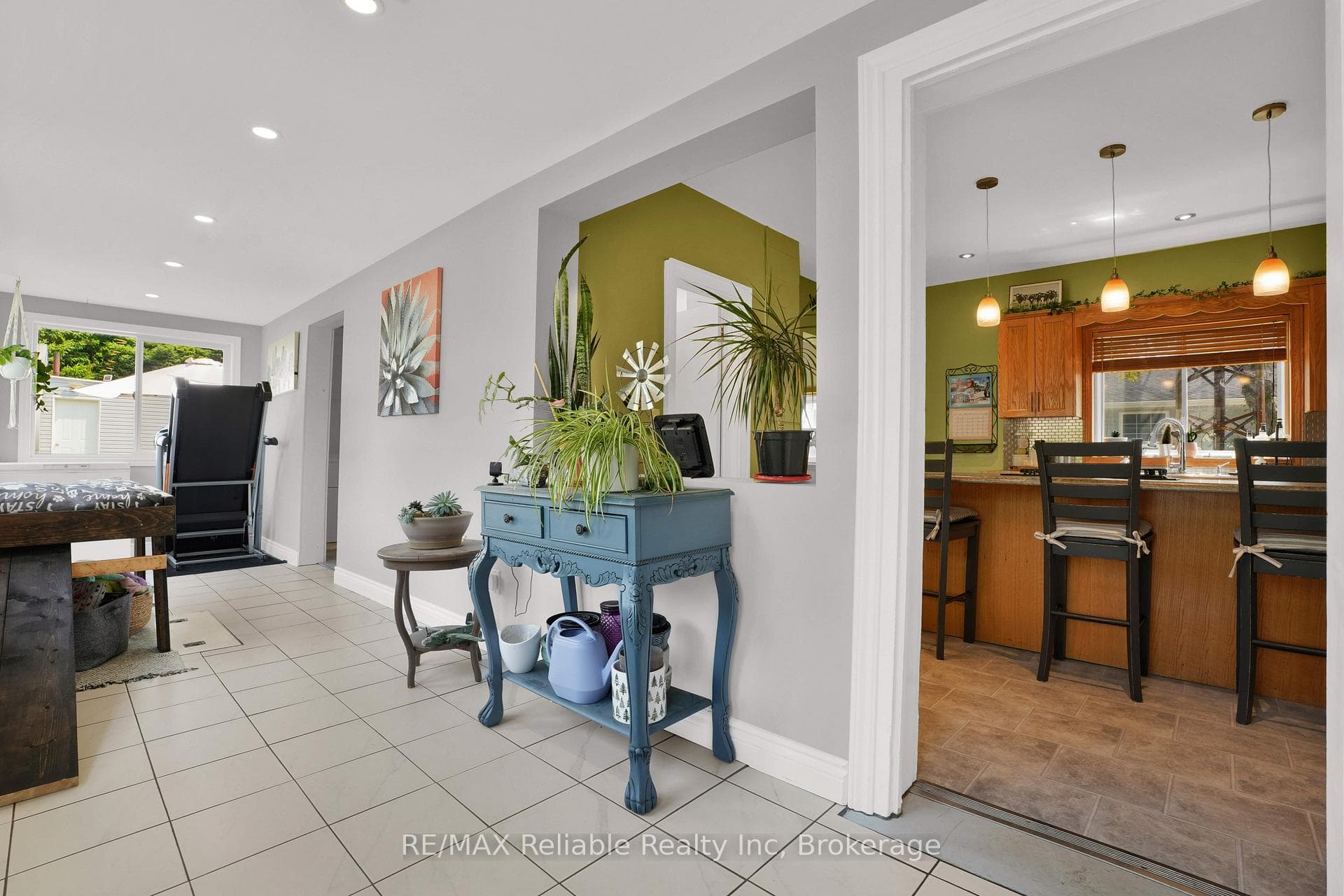 252 Kings Road photo 18