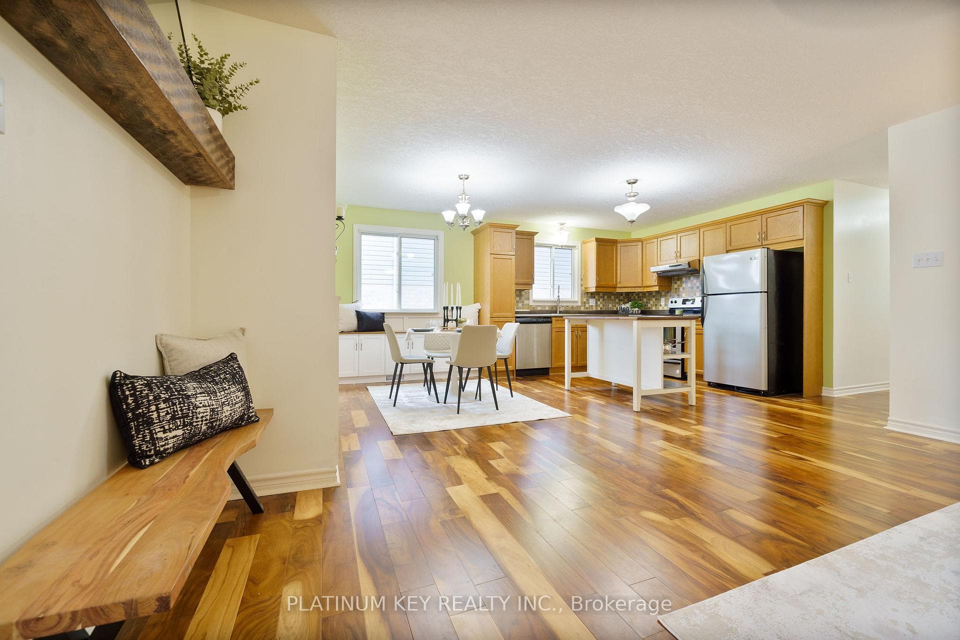136 Beech Street photo 8