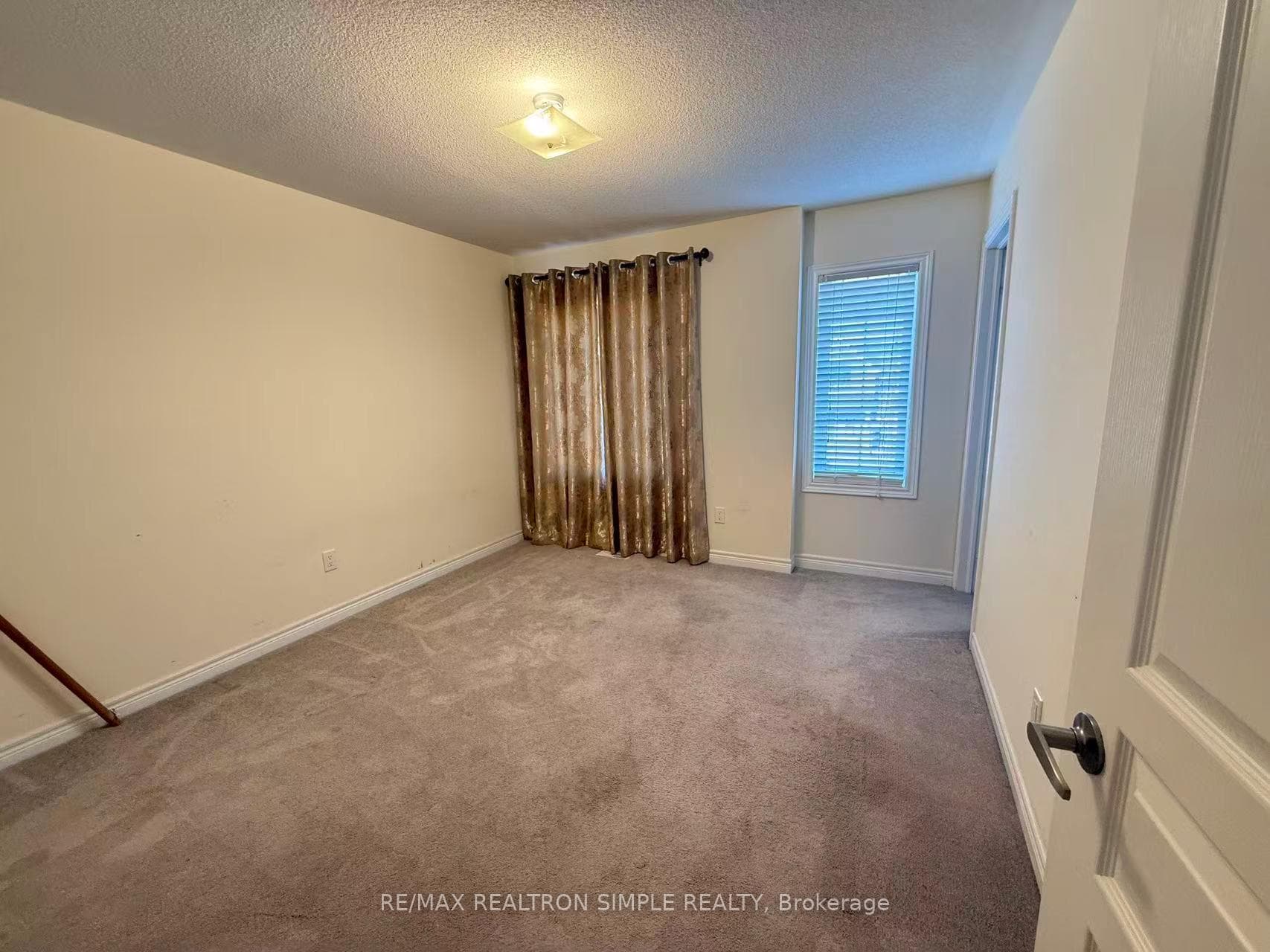 24 Lampkin Street photo 13