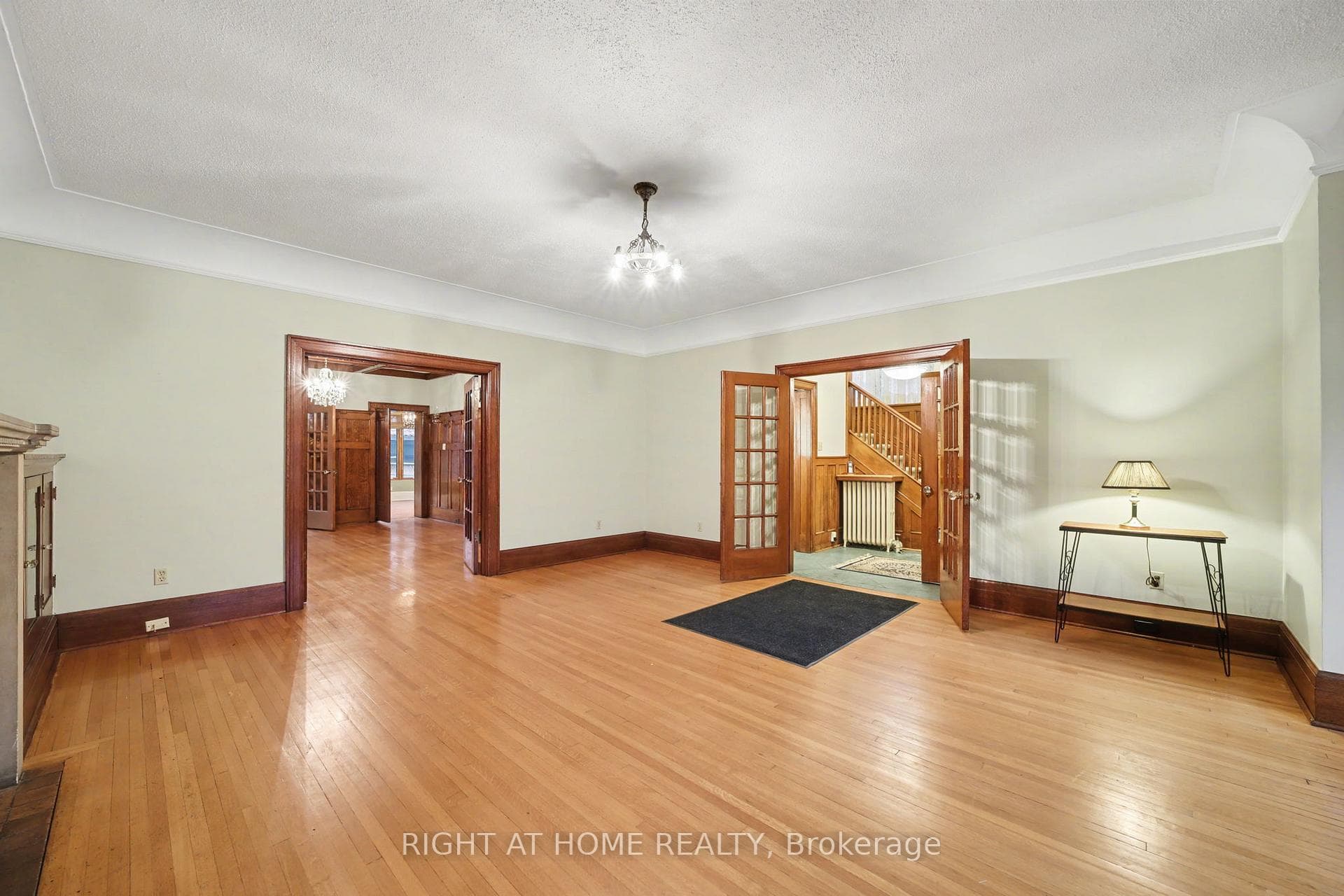 32 Hollywood Crescent photo 7