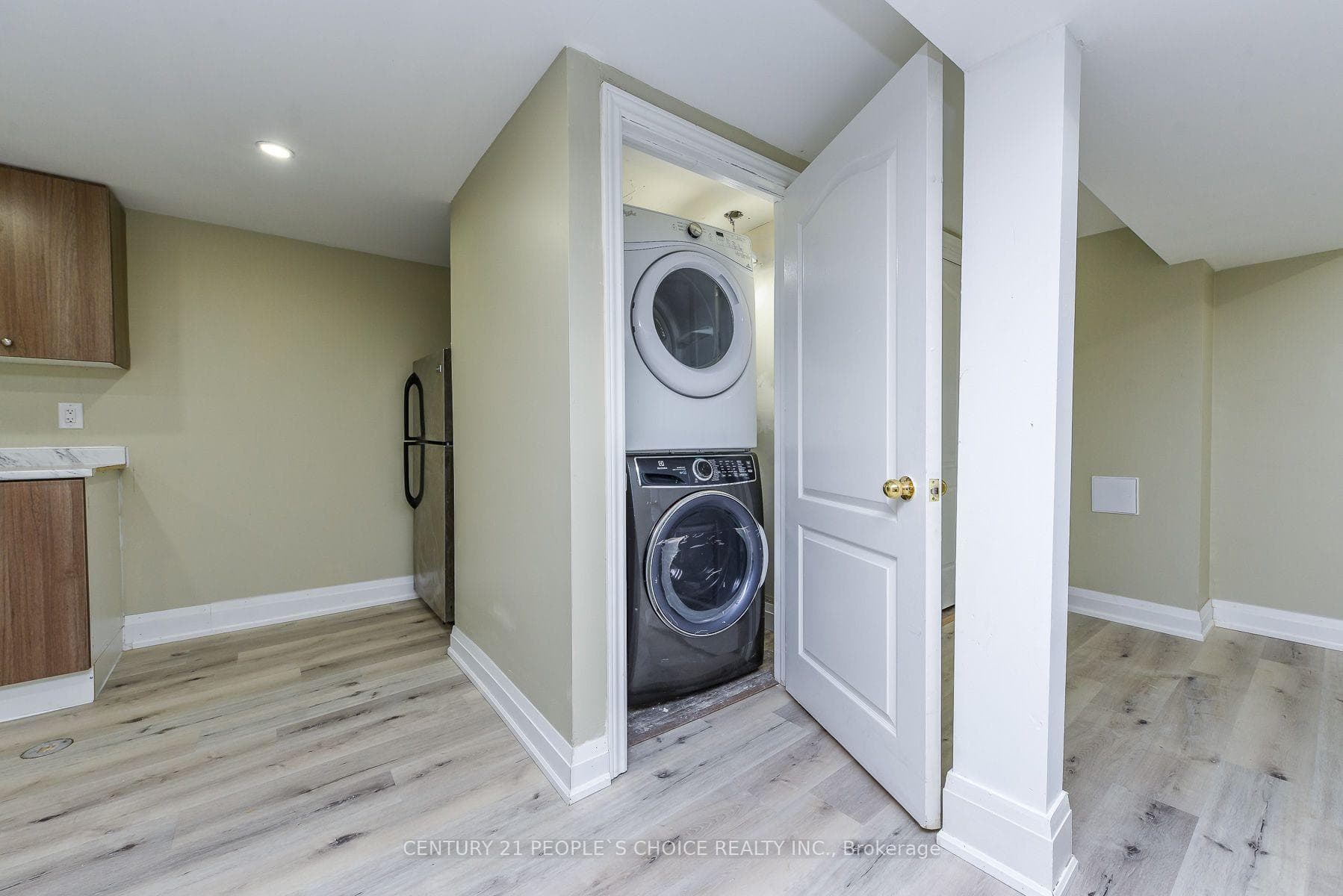 8 Fidelia Crescent photo 33